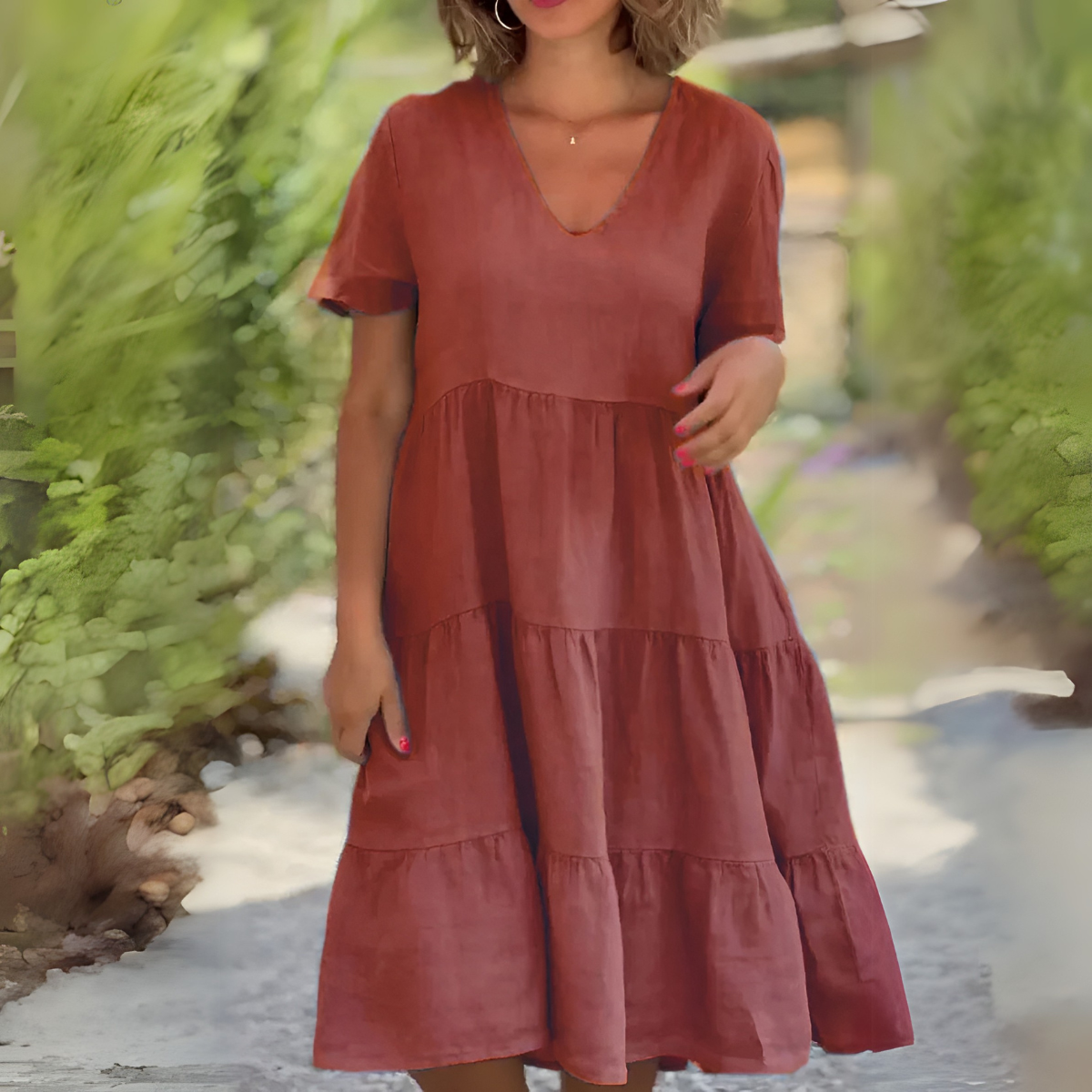 LUCE | ABITO AMPIO CON SCOLLO A V