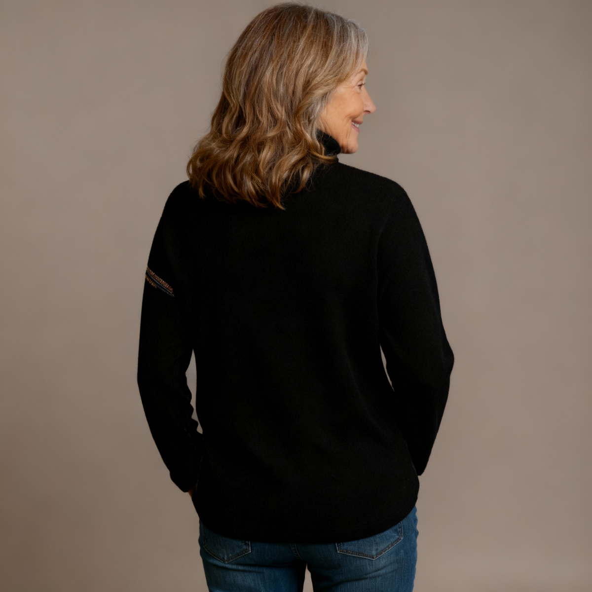 NORA | MAGLIONE A COSTE CLASSICO