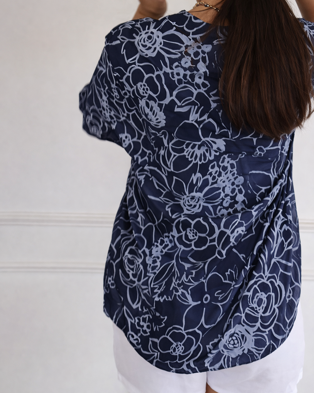MIRELLA | CAMICETTA ELEGANTE CON TASCHINO