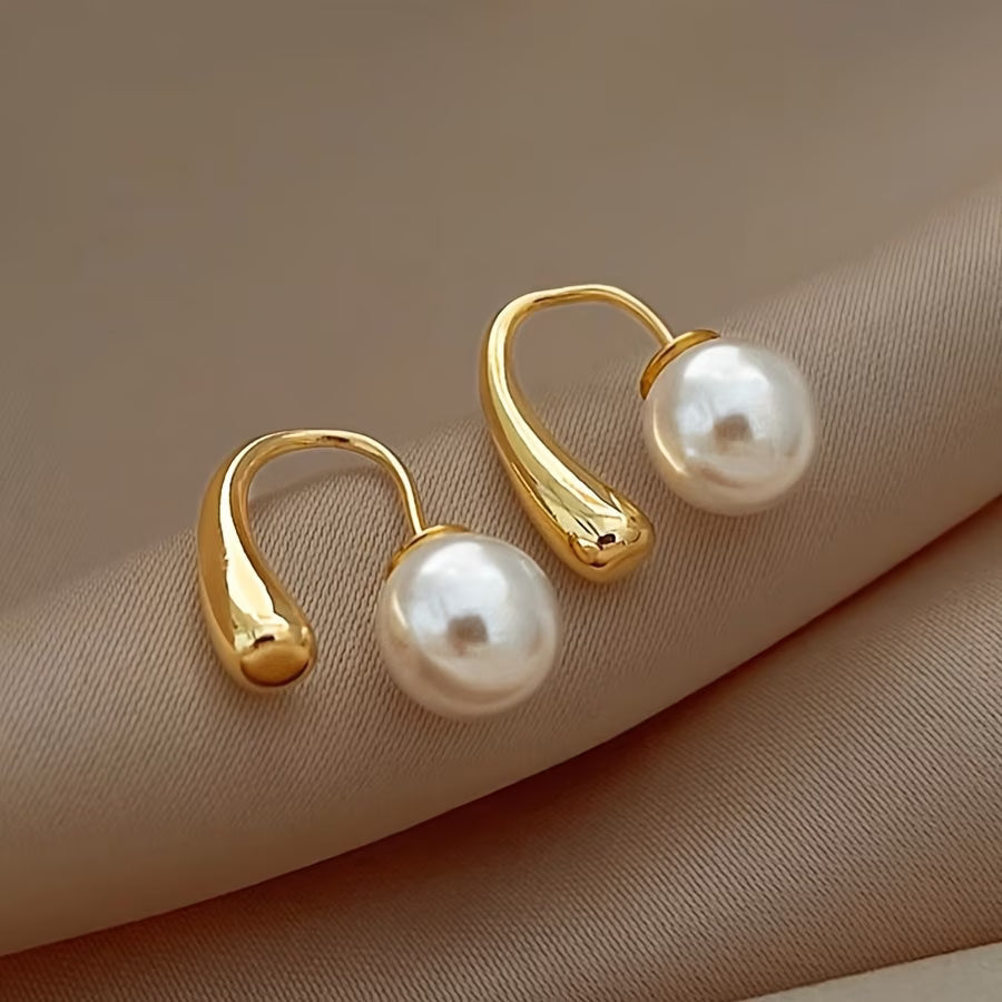 ELARA | ORECCHINI MINIMALISTI A CERCHIO CON PERLA
