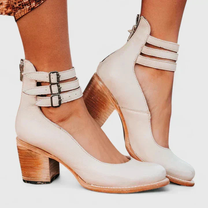 JANELIS | TACCHI ELEGANTI