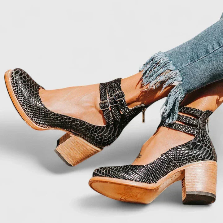 JANELIS | TACCHI ELEGANTI