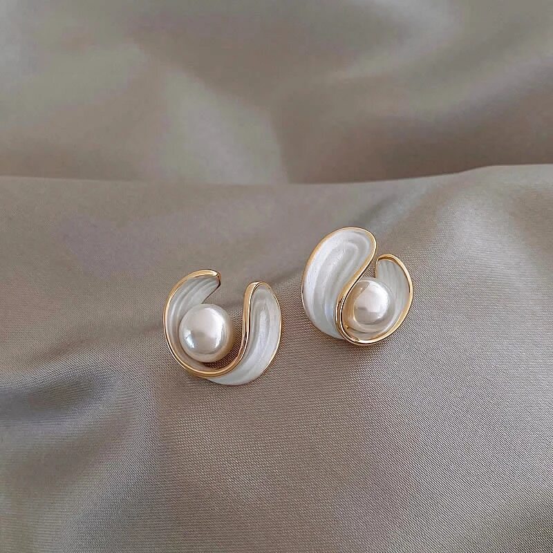 SERAPHINE | ORECCHINI A LOBO CON PERLA E ORO SENZA TEMPO