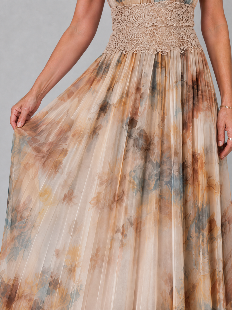 ELAVENUE | ABITO LUNGO CON SCOLLO ALL'AMERICANA E VITA IN PIZZO