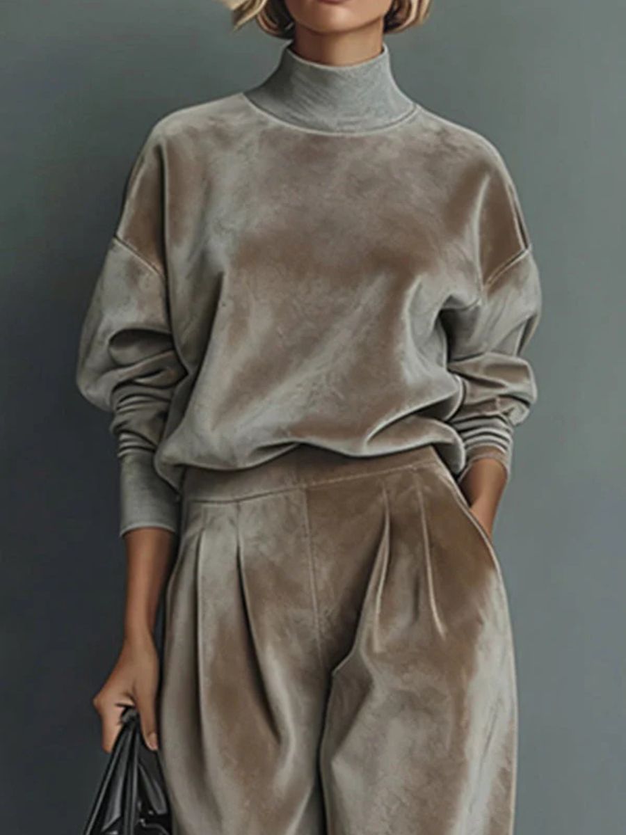OLIVIA | COMPLETO DOLCEVITA IN VELLUTO TAUPE