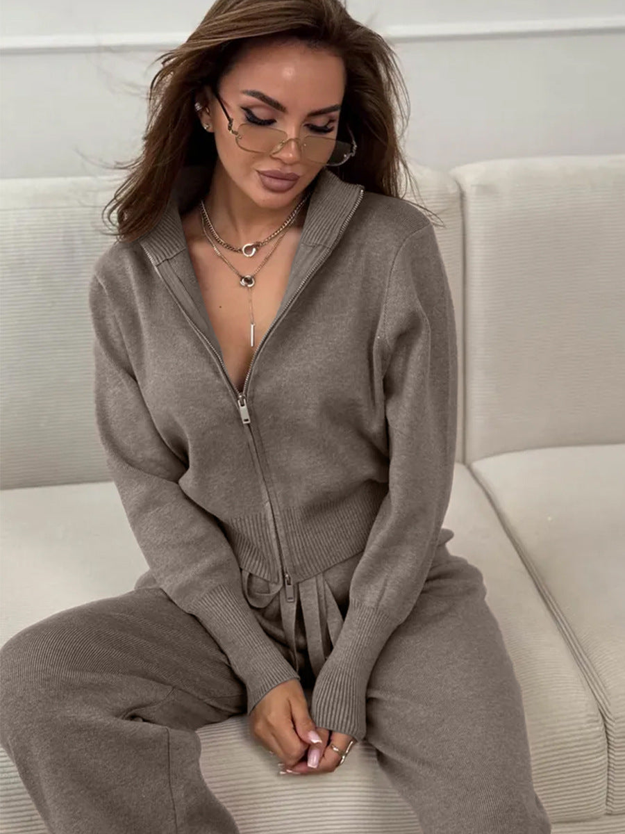 ISLA | COMPLETO IN MAGLIA 2 PEZZI – PANTALONI GAMBA AMPIA CON COULISSE E GIACCA CON ZIP