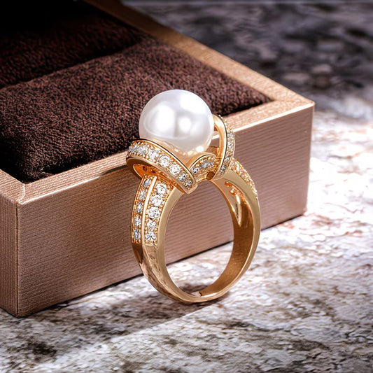 REGINA | L'ANELLO CON PERLA THE CROWN