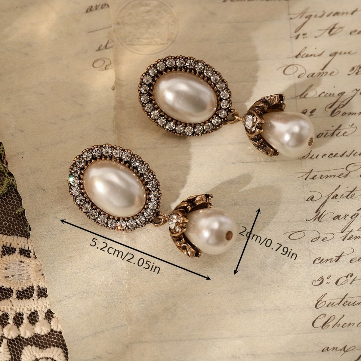 ELOISE | ORECCHINI PENDENTI CON PERLA VINTAGE