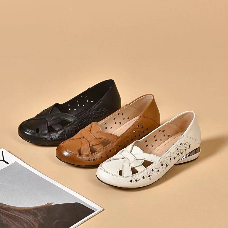SYLVIE | SCARPE ORTOPEDICHE CHIUSE A SLIP-ON TRAFORATE