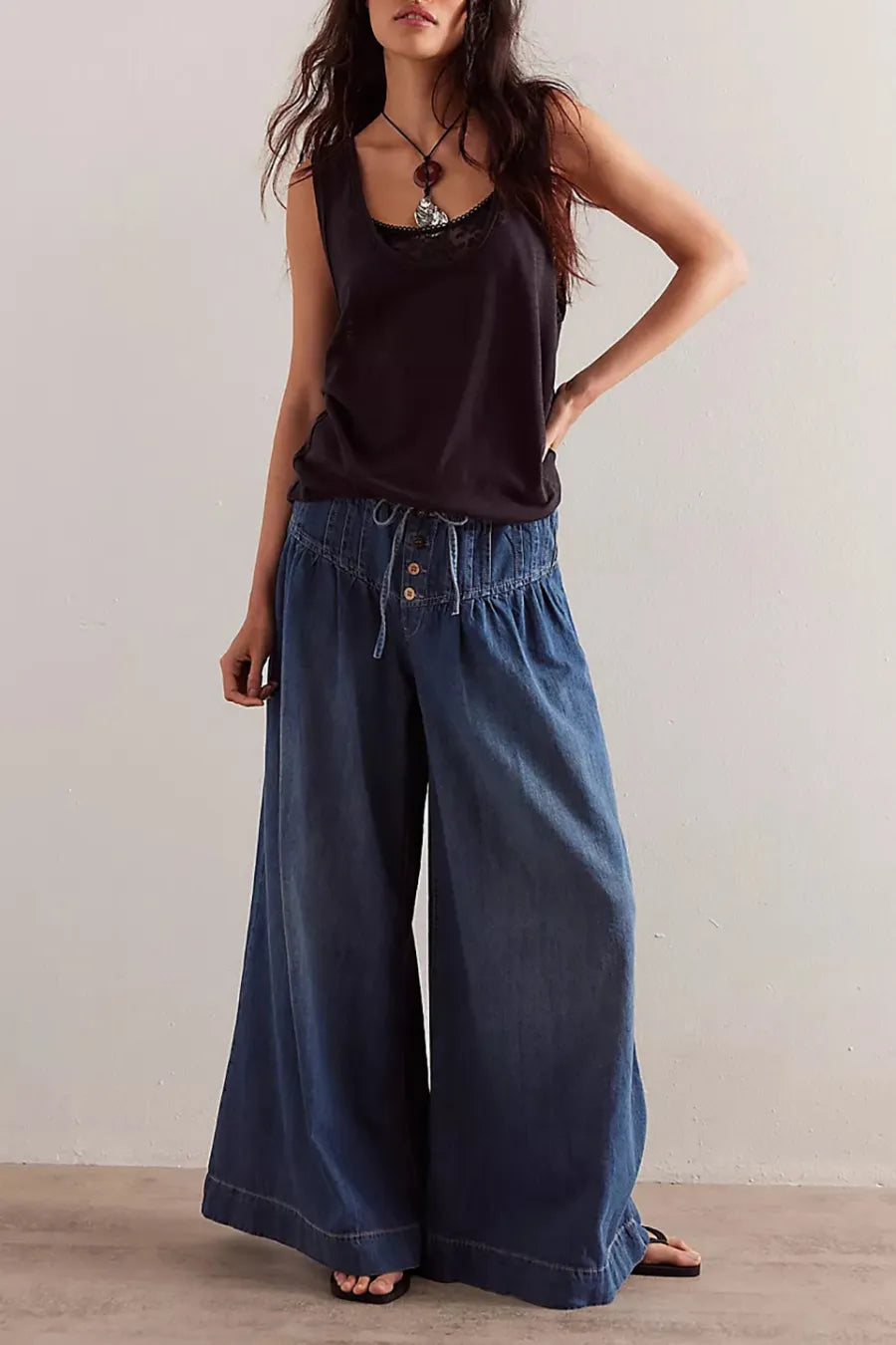 GRETA | JEANS A GAMBA LARGA E VESTIBILITÀ MORBIDA