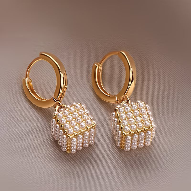 CUBELLA | ORECCHINI A CUBO CON PERLA
