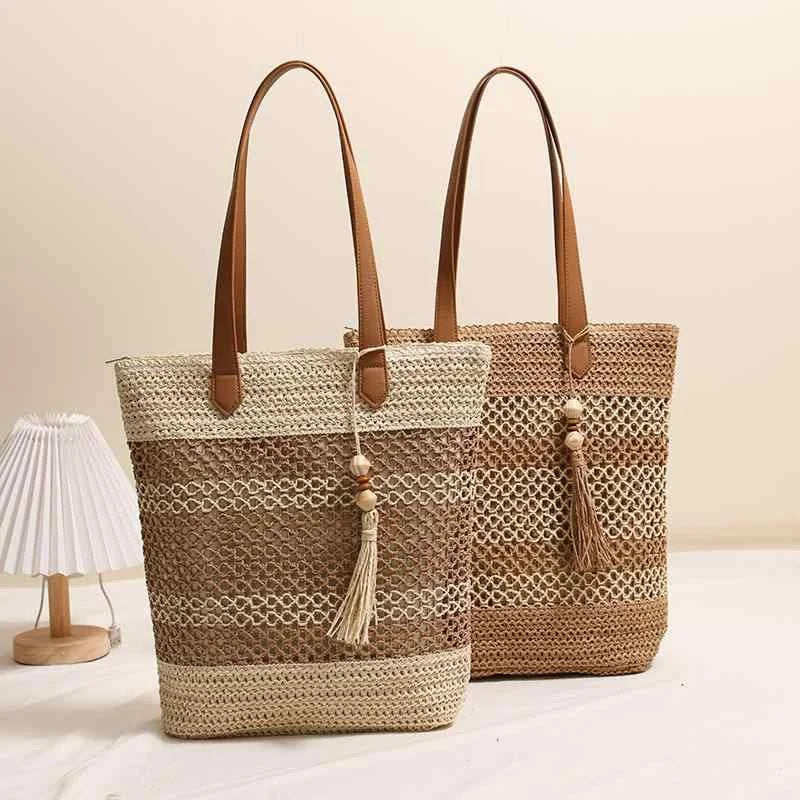 MIRA | BORSA TOTE IN PAGLIA CON NAPPINE BOHO