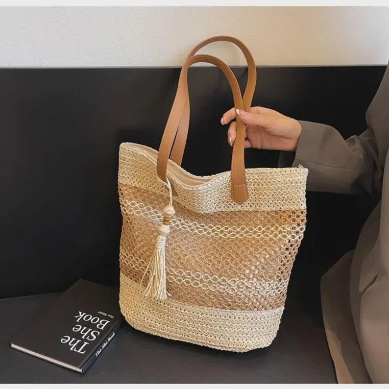 MIRA | BORSA TOTE IN PAGLIA CON NAPPINE BOHO