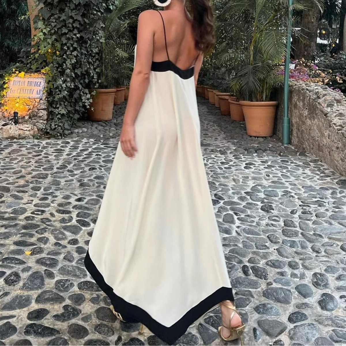 MÉLANIE | ABITO CHIC E AMPIO