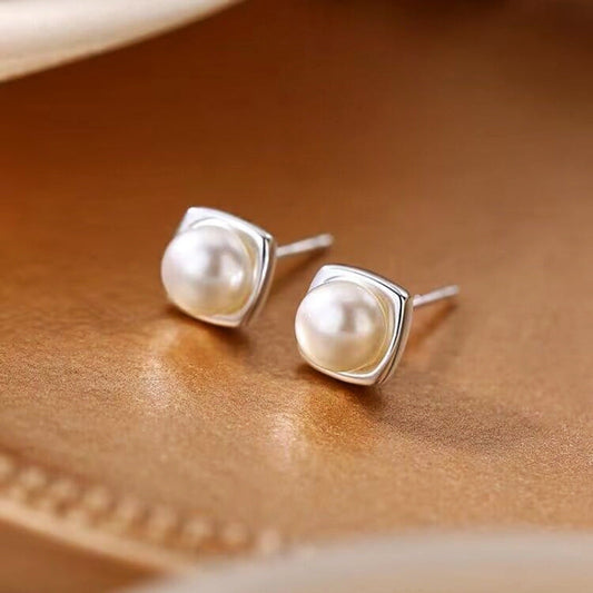 CAMILLE | ORECCHINI A GOCCIA CON PERLE D'ACQUA DOLCE CLASSICHE