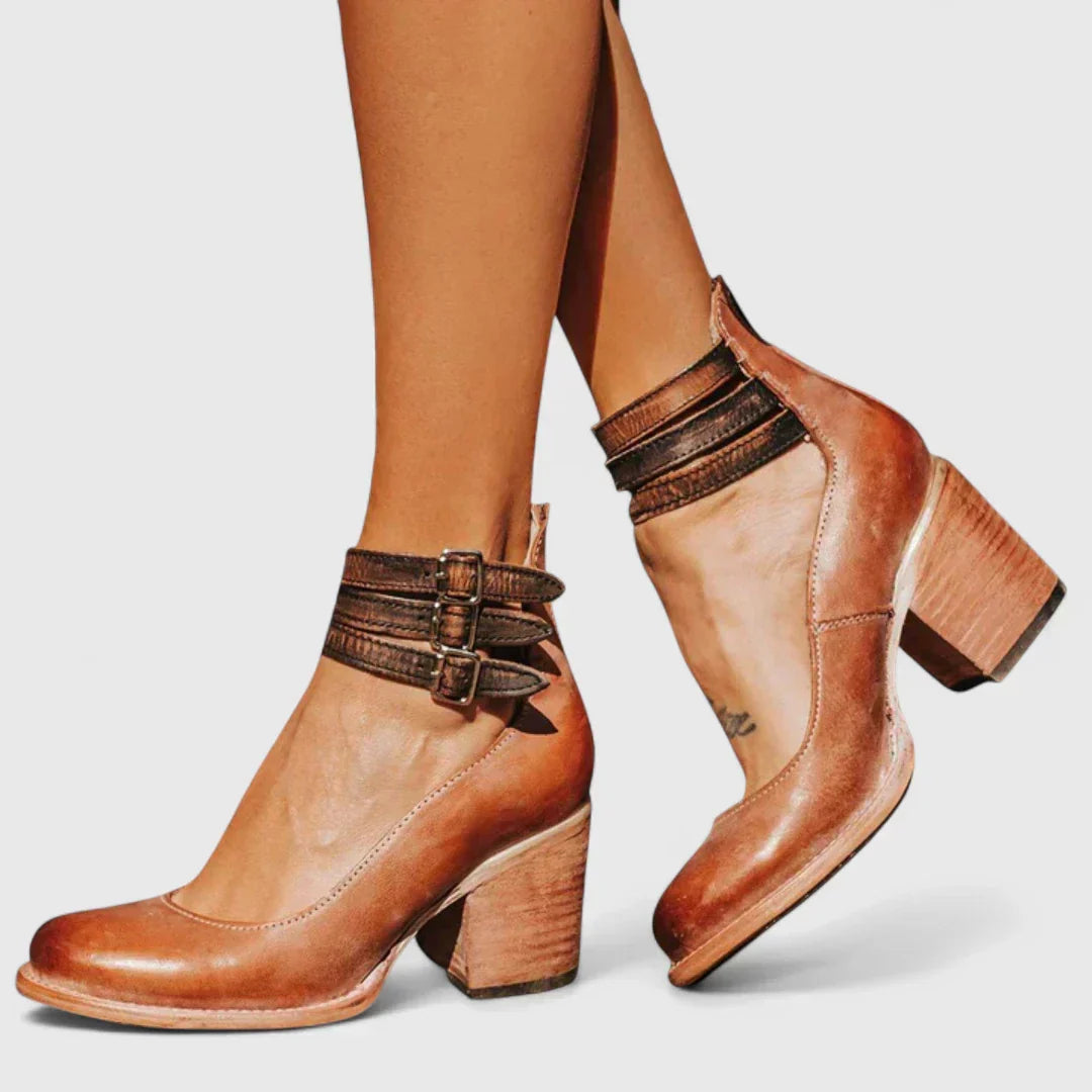 JANELIS | TACCHI ELEGANTI
