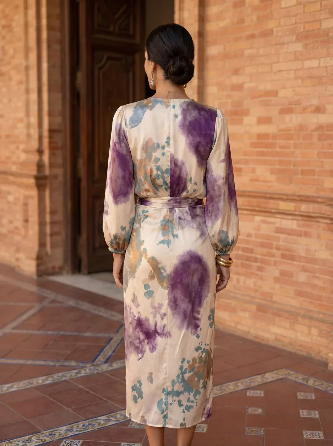 DIANA | ABITO ELEGANTE CON SCOLLO A V