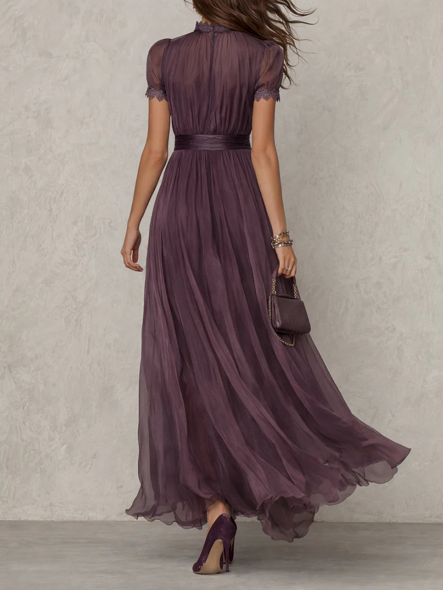 SOPHIE | ABITO LUNGO VIOLA CON SCOLLO A GIRO E RIFINITURE IN PIZZO CHIFFON
