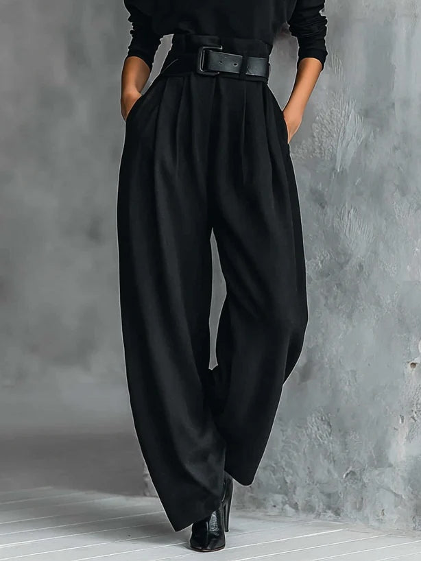 ISLA | COMPLETO TOP DOLCEVITA E PANTALONI A GAMBA DRITTA TOTAL BLACK