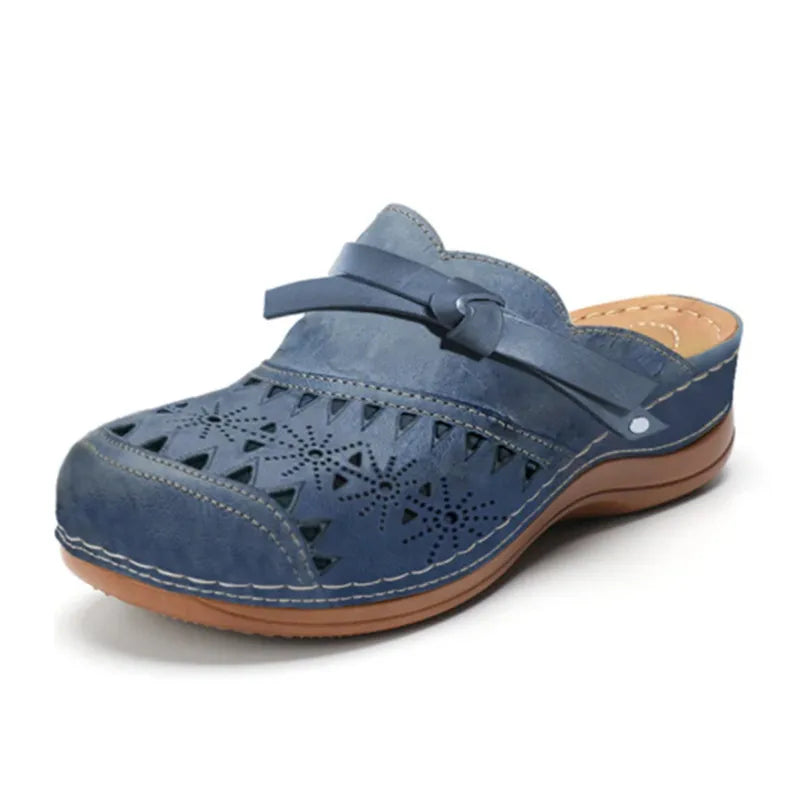 KATHLEEN | ZOCCOLI MULE CON CINTURINO FORATO ORTOPEDICO