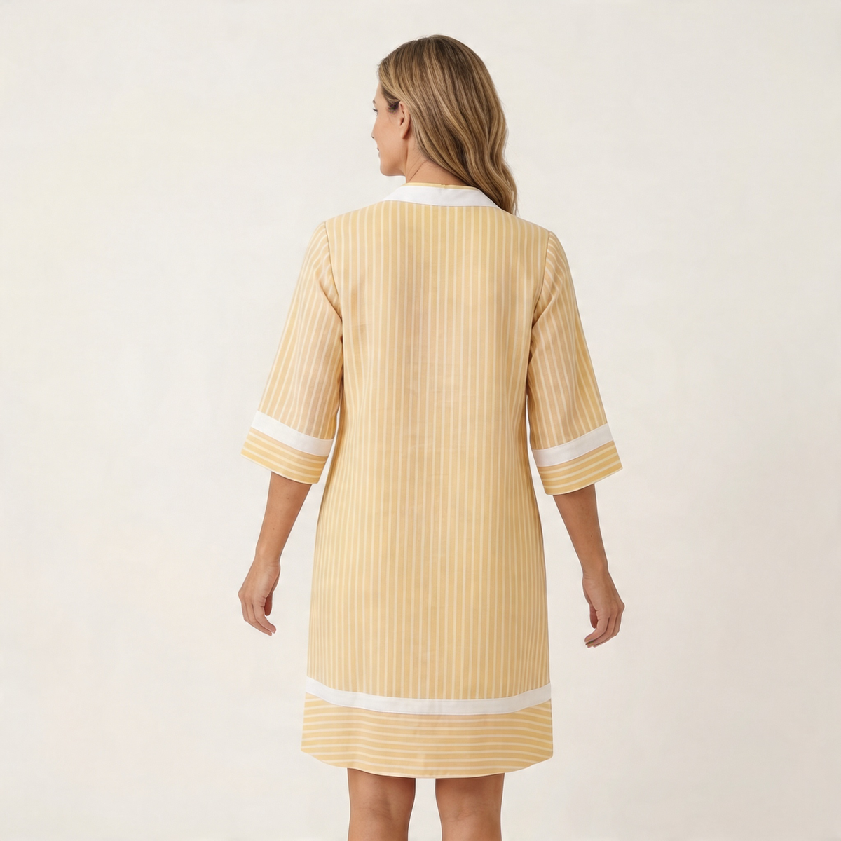 SOLVEIG | ABITO A TRAPEZIO CON SCOLLO A V E RIGHE A CONTRASTO