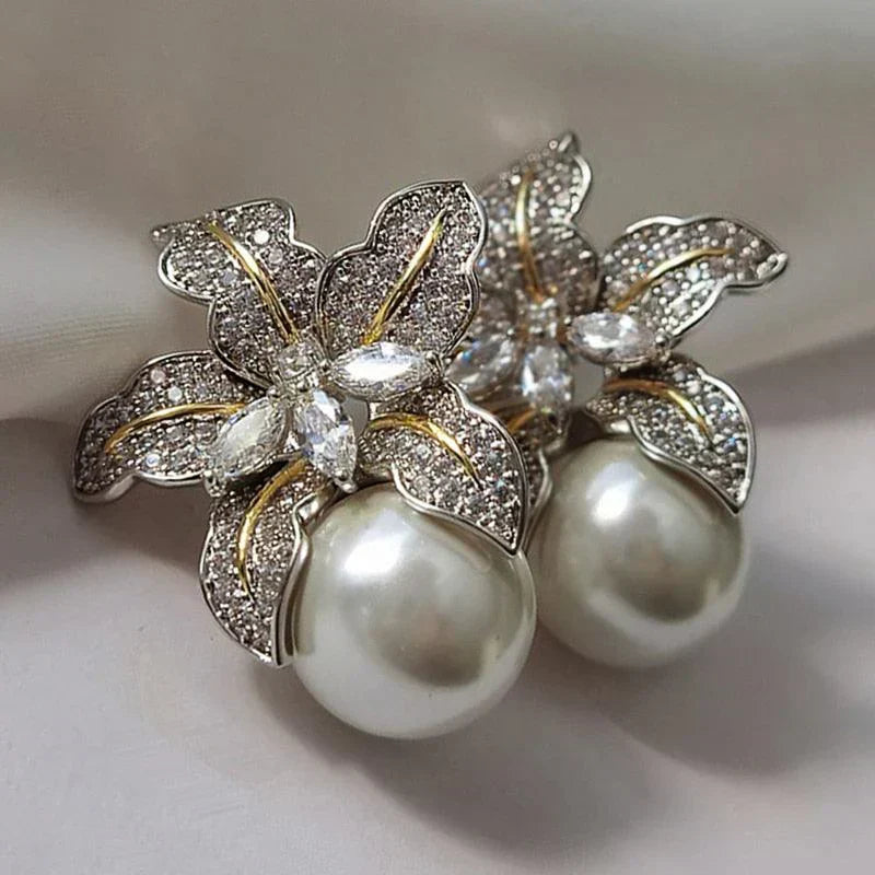 ROSALIND | ORECCHINI CON PERLA A FORMA DI FIORE SQUISITO