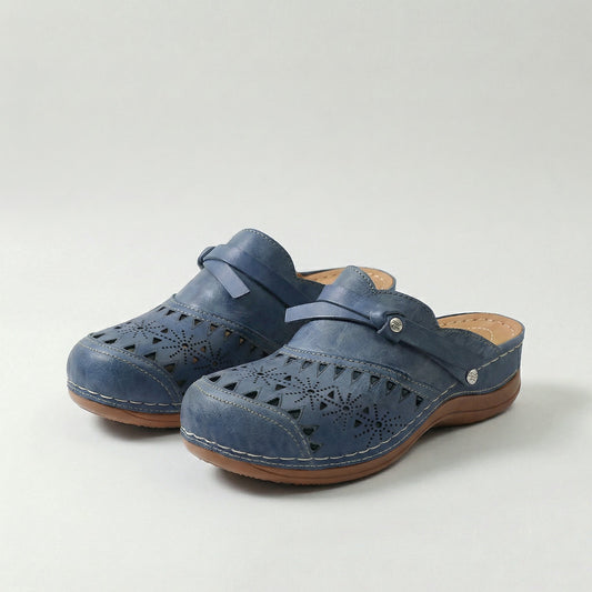 KATHLEEN | ZOCCOLI MULE CON CINTURINO FORATO ORTOPEDICO