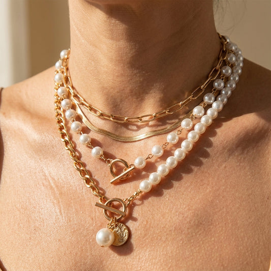 NOVARA | SET COLLANA A STRATI CON PERLE MODERNE
