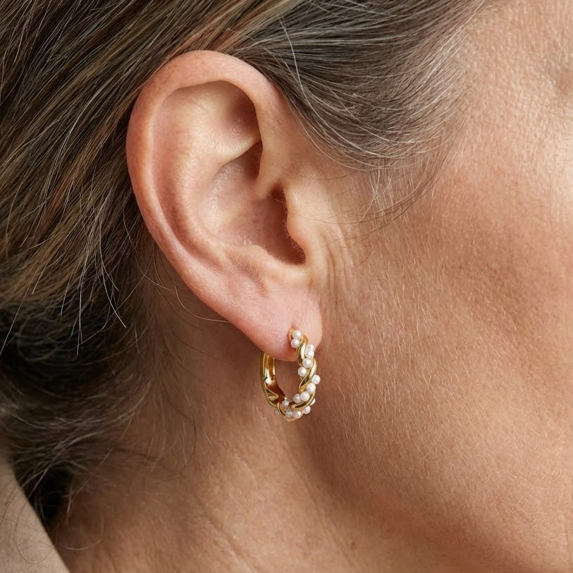 TWYLA | ORECCHINI A CERCHIO CON PERLA TWIRLED